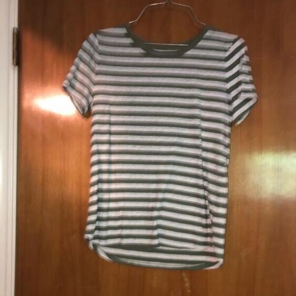 tshirt - Picture 1 of 1